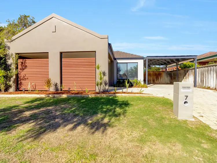 7 Parrotbush Crescent, Ellenbrook WA 6069