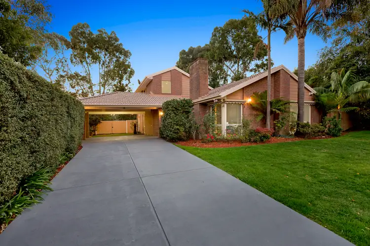 8 Wattle Gully Close, Somerville VIC 3912