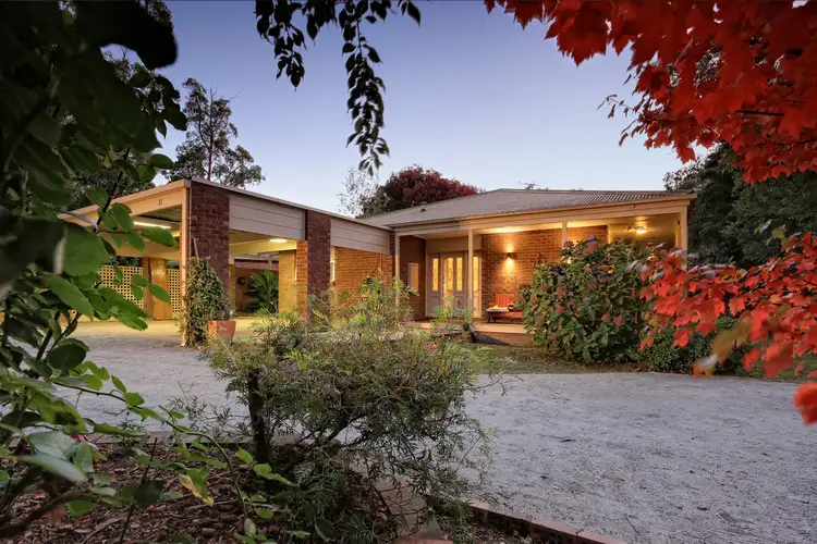 31 Devon Avenue, Cockatoo VIC 3781