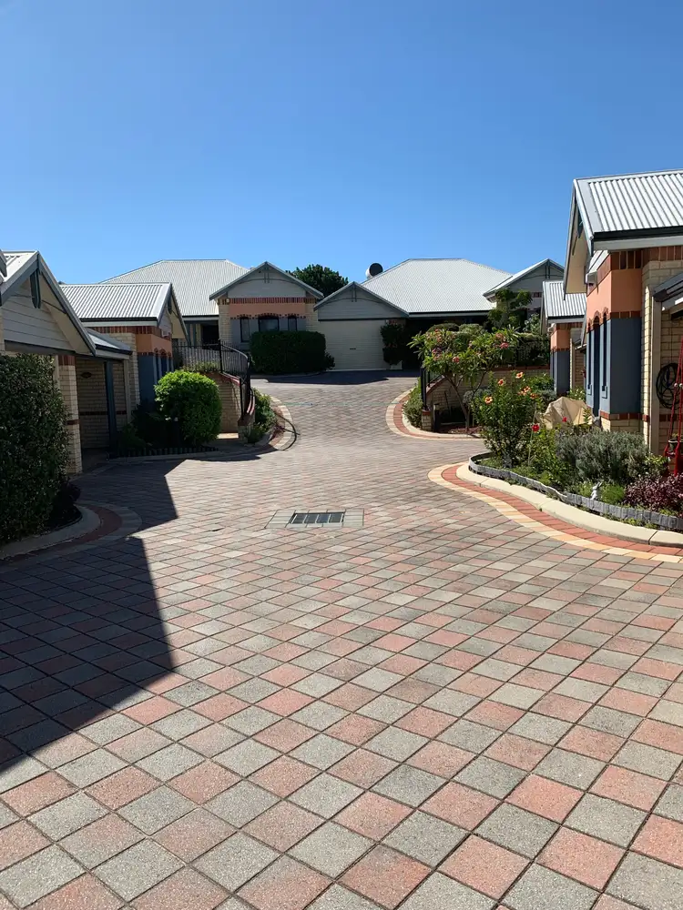 9/2 Camberwell Road, Balga WA 6061