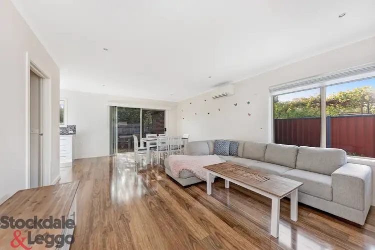 2/3 Harmon Avenue, St Albans VIC 3021