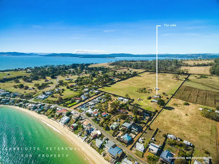 33 Spitfarm Road, Opossum Bay TAS 7023