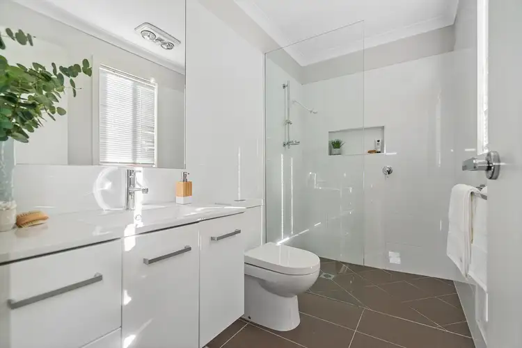 Sixth view of Homely house listing, 843 Mate Street, Albury NSW 2640