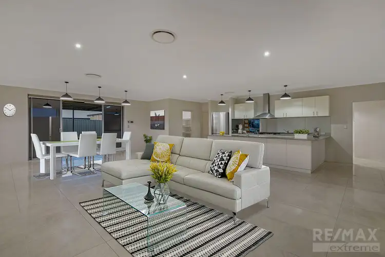 Second view of Homely house listing, 18 Myrlea Trail, Alkimos WA 6038