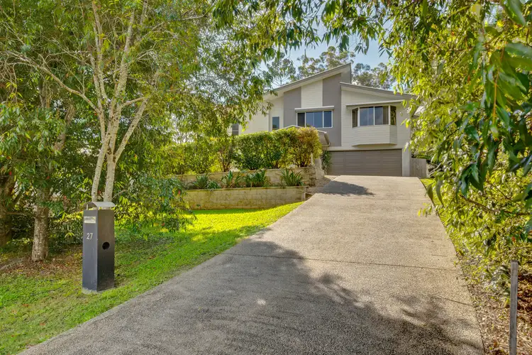 27 Topaz Street, Cooroy QLD 4563