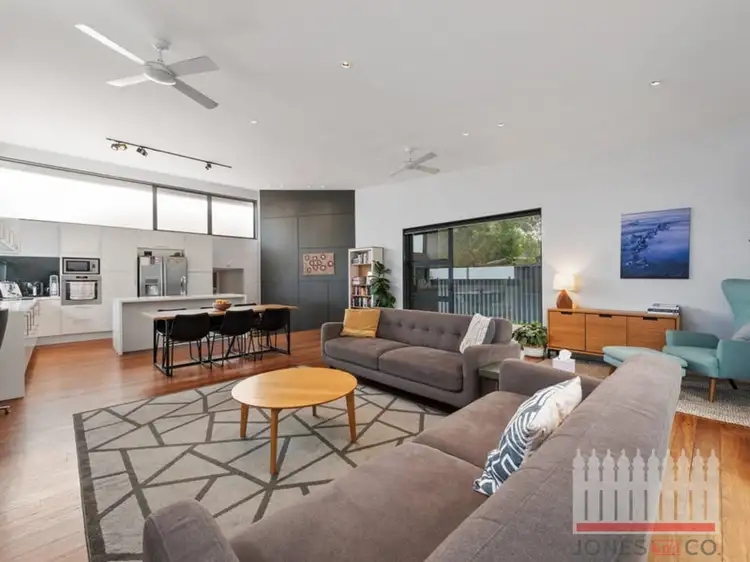 7 Eileen Street, Bassendean WA 6054
