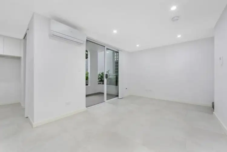 Fifth view of Homely apartment listing, 3/6 Raymond Lane, Parramatta NSW 2150