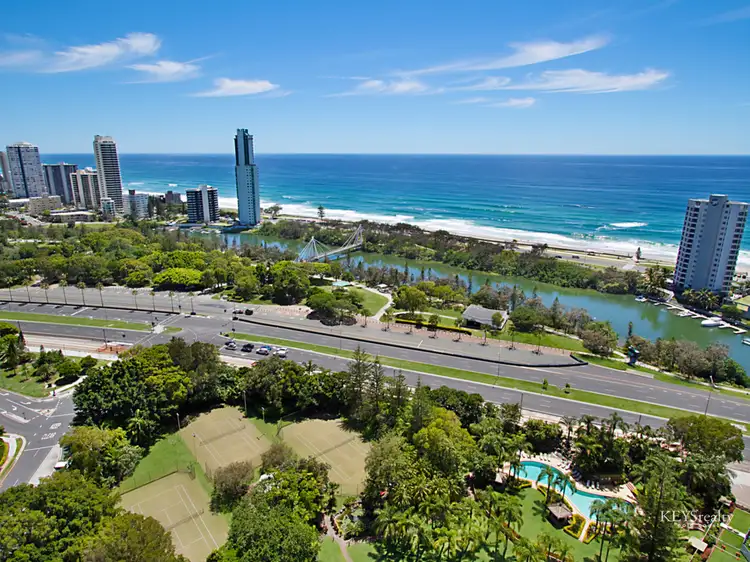 115/8 Admiralty Drive, Paradise Waters QLD 4217