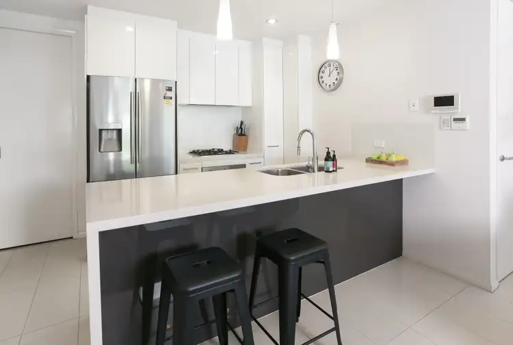 Fourth view of Homely townhouse listing, 2/234 Riding Road, Balmoral QLD 4171