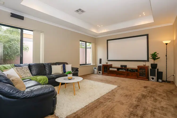 15 Pompei Crescent, Stirling WA 6021