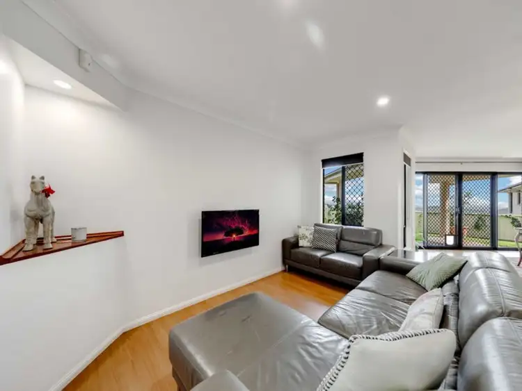 Sixth view of Homely house listing, 4 Weale Street, Mount Kynoch QLD 4350