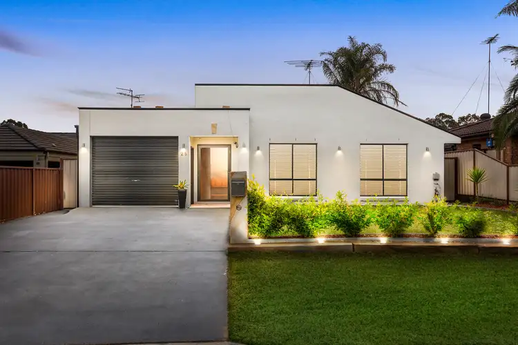 25 Snailham Crescent, South Windsor NSW 2756