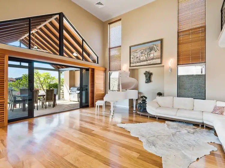 10 Como Way, Stirling WA 6021