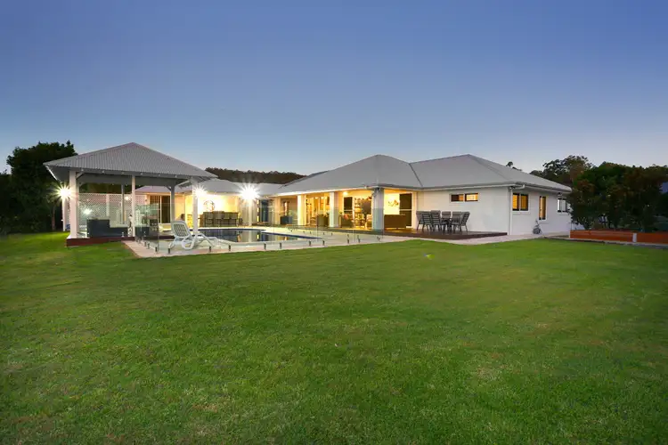 29 Lagoon Park Drive, Maudsland QLD 4210
