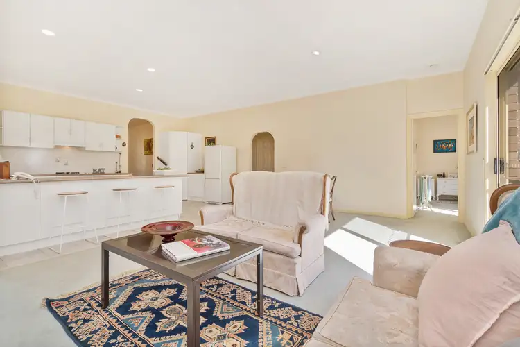 2/4A Catherine Street, Mccrae VIC 3938