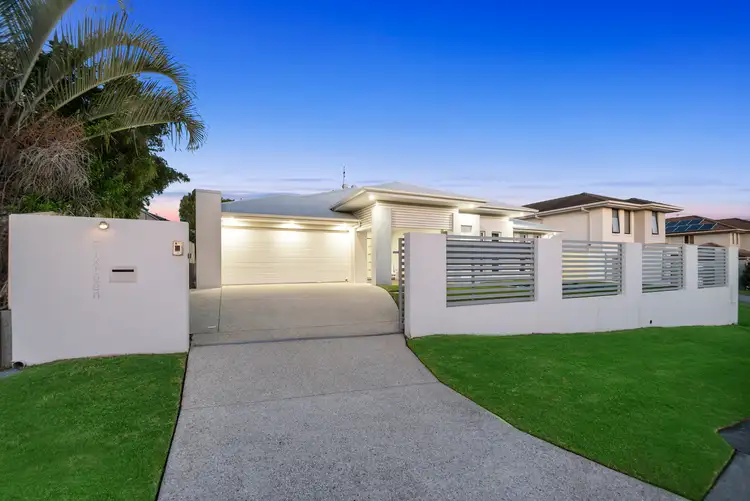 16 Casuarina Drive, Molendinar QLD 4214