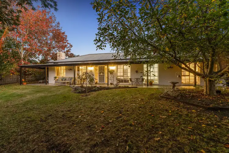 11 Maberley Crescent, Frankston South VIC 3199