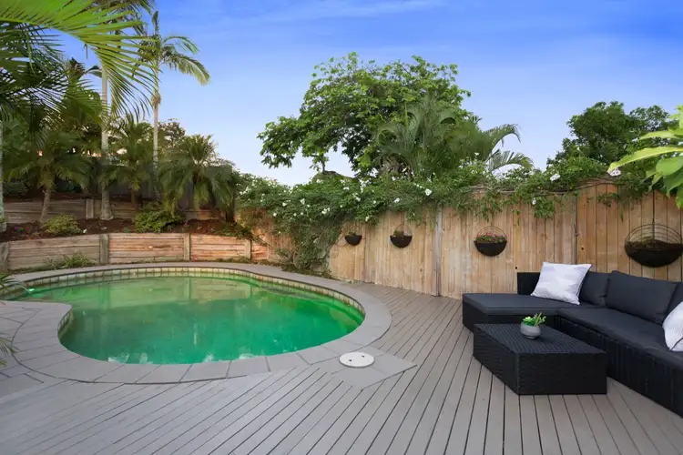 32 Mukurta Street, Chapel Hill QLD 4069