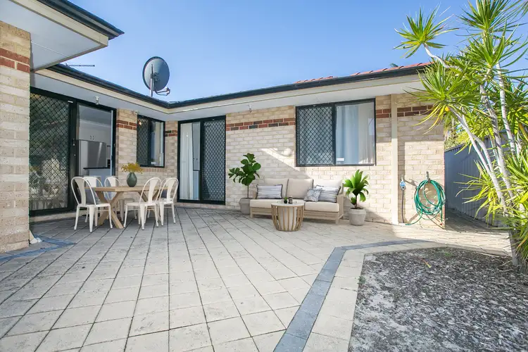 4/2 Carcoola Court, Nollamara WA 6061