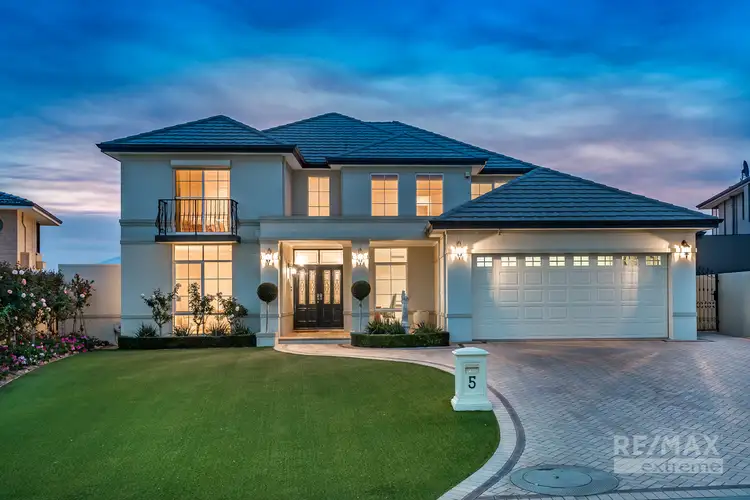 5 Deerfield Place, Iluka WA 6028