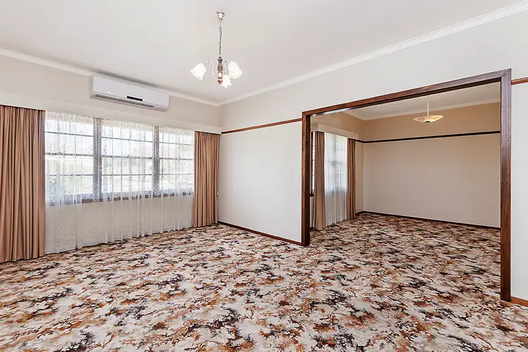 Fifth view of Homely house listing, 8 Elva Avenue, Hamilton VIC 3300