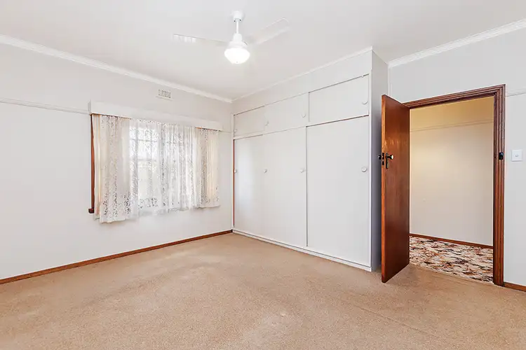 Sixth view of Homely house listing, 8 Elva Avenue, Hamilton VIC 3300