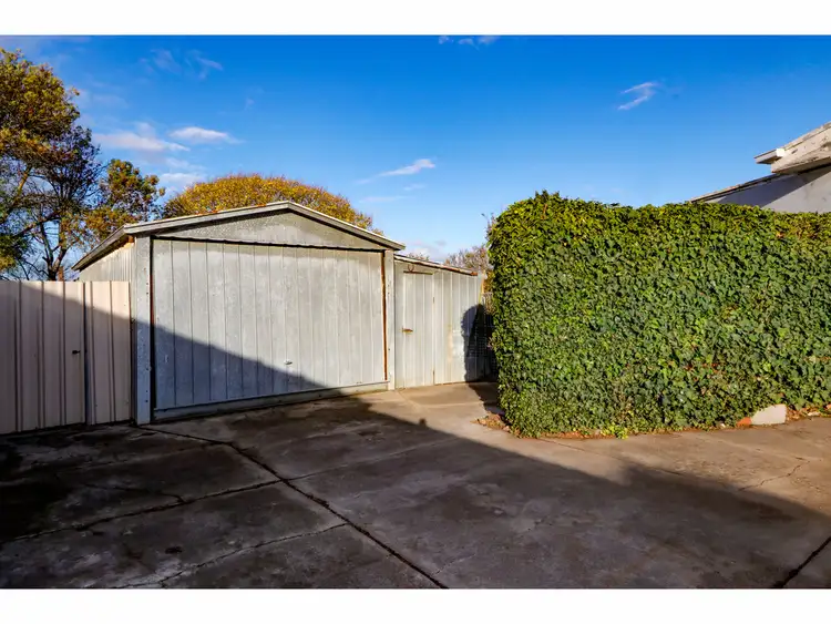 Fourth view of Homely house listing, 114 Dundas Street, Sale VIC 3850