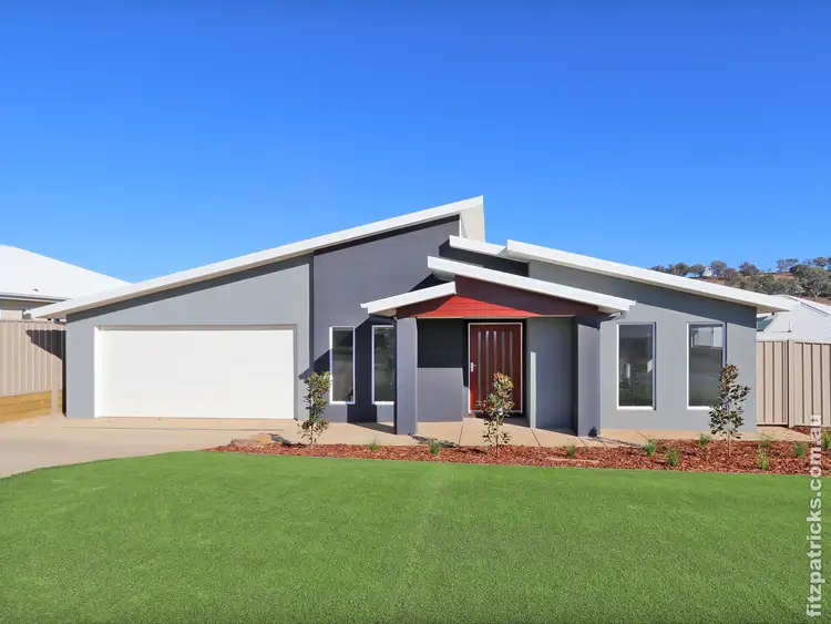 6 Bennelong Crescent, Lloyd NSW 2650