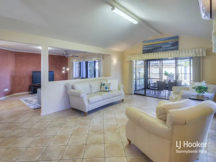 Fifth view of Homely house listing, 39 Lake Eyre Crescent, Parkinson QLD 4115