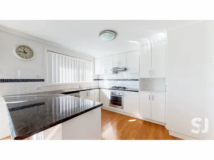 19 Dunheved Circle, Dubbo NSW 2830