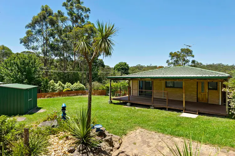 8 Grove Street, Hazelbrook NSW 2779