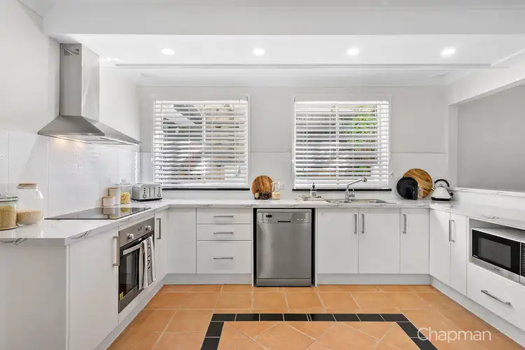 24 Sunland Crescent