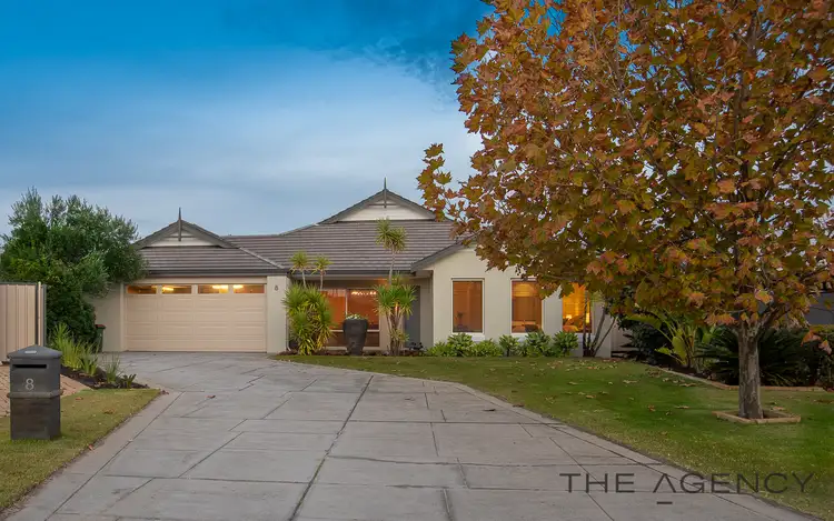 8 Wisely Court, Aubin Grove WA 6164