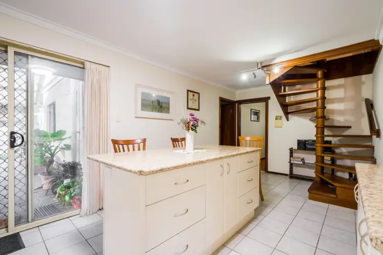 Sixth view of Homely house listing, 7 Birtwistle Place, Roleystone WA 6111