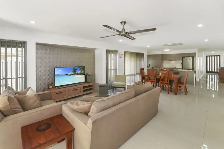 15 Elvena Circuit, Little Mountain QLD 4551