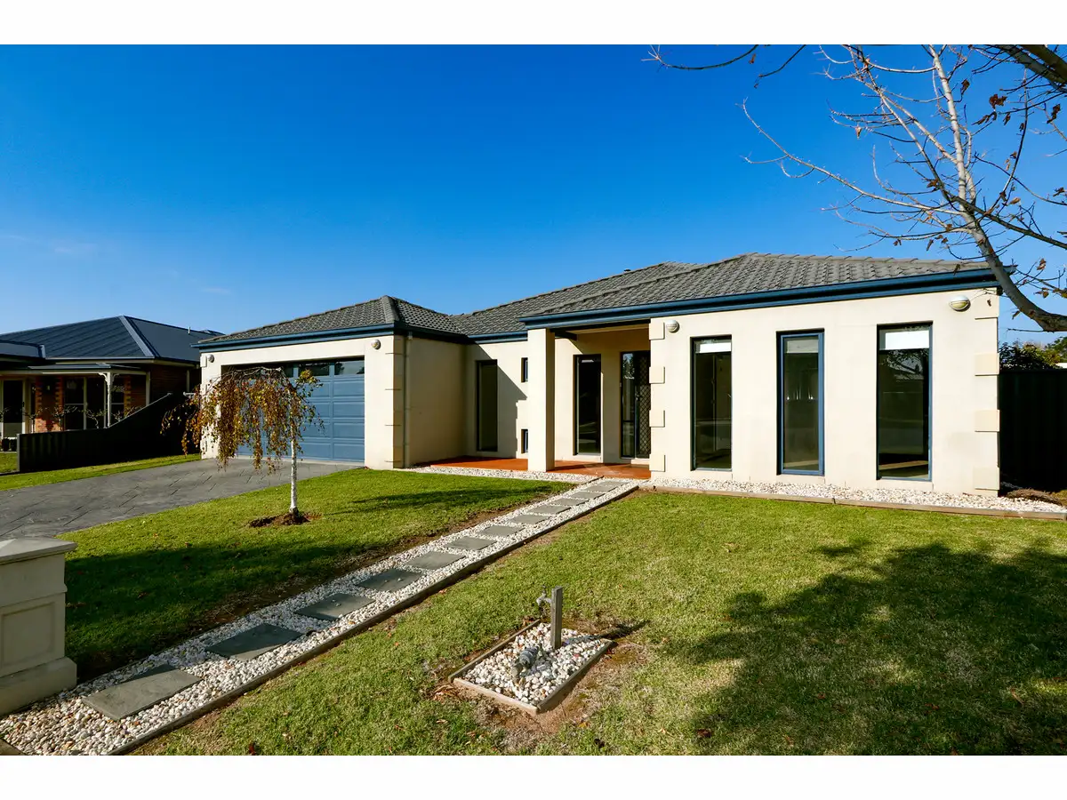 Main view of Homely house listing, 33 Janice Way, Sale VIC 3850