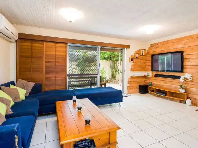 Fourth view of Homely semi-detached listing, 1/17 Teal Avenue, Paradise Point QLD 4216