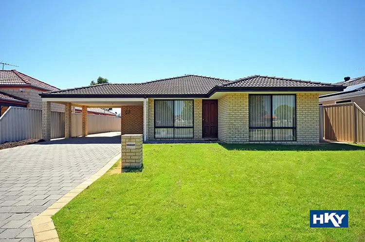 5 Babbler Turn, Bennett Springs WA 6063