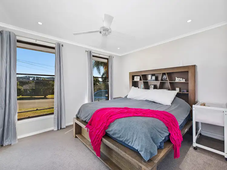 Sixth view of Homely house listing, 160 Cresthaven Avenue, Bateau Bay NSW 2261