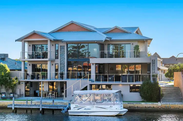 44 Aztec Island Retreat, Halls Head WA 6210