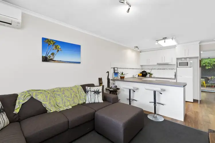 Fifth view of Homely unit listing, 2/2 Wimmera Avenue, Manifold Heights VIC 3218