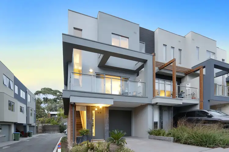 1 Binnacle Court, Safety Beach VIC 3936