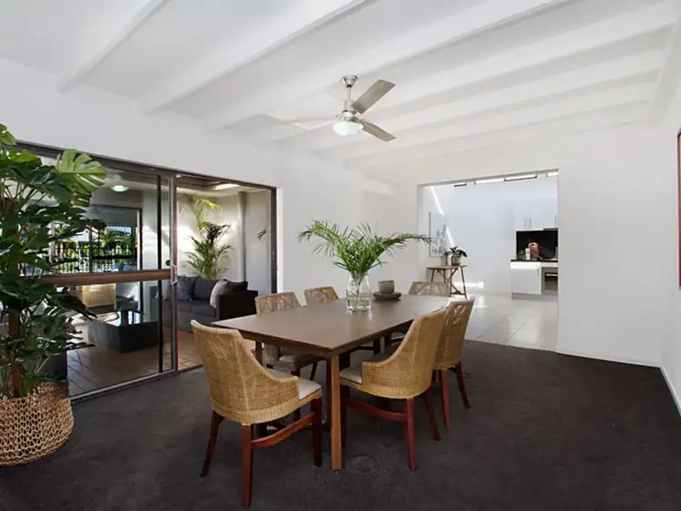 Sixth view of Homely house listing, 28 Merrimac Boulevard, Broadbeach Waters QLD 4218