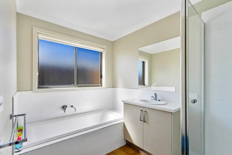 Fifth view of Homely house listing, 27 Woondella Boulevard, Sale VIC 3850