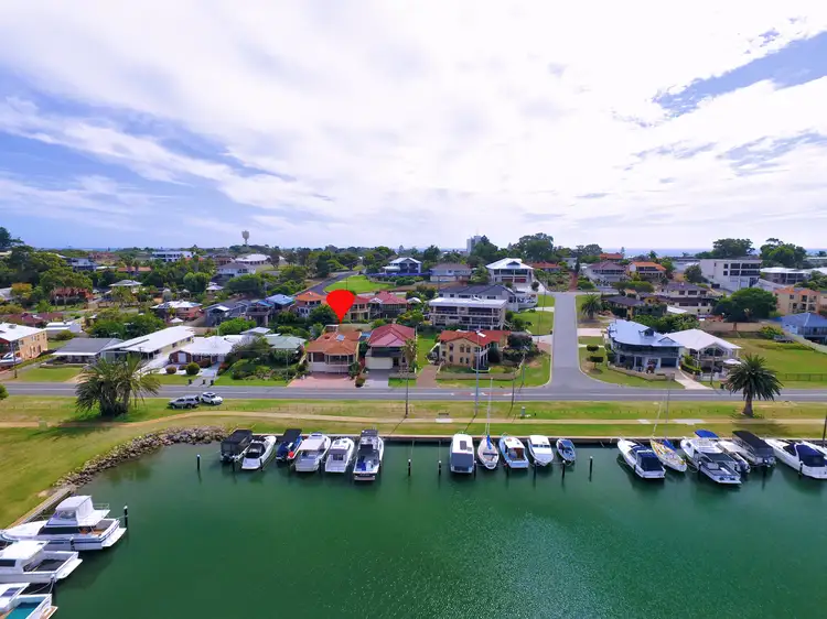 52 Mary Street, Halls Head WA 6210