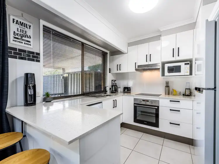 9/3 Wayne Place, Oxenford QLD 4210