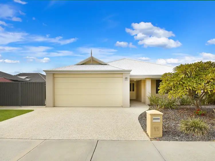 11 Delaware Street, Aveley WA 6069