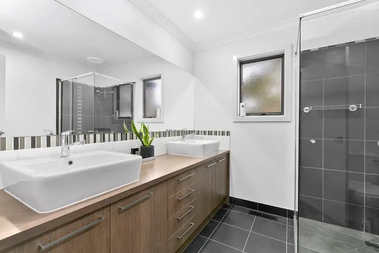 Fifth view of Homely townhouse listing, 3/17 York Street, Mornington VIC 3931