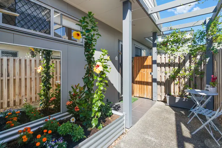 Second view of Homely unit listing, 2/15 Sapphire Place, Elanora QLD 4221