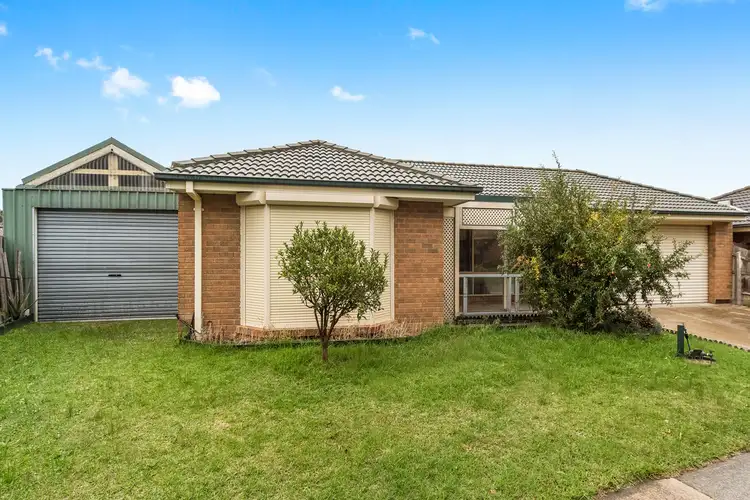 82 Rangeview Drive, Skye VIC 3977